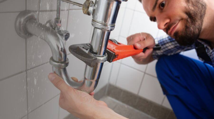 Professional clogged toilet repair services in Rogersville, MO